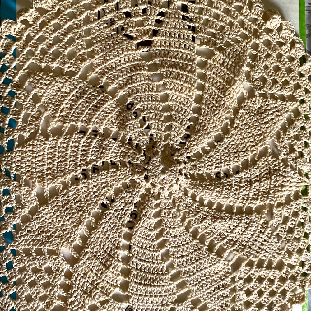 Dolly crochet - Picture 1 of 1